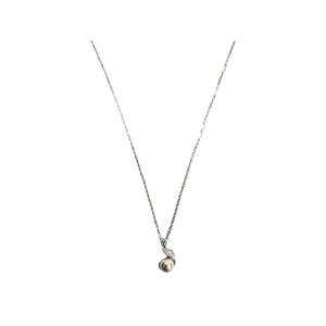 Silver necklace pendant with a pearl